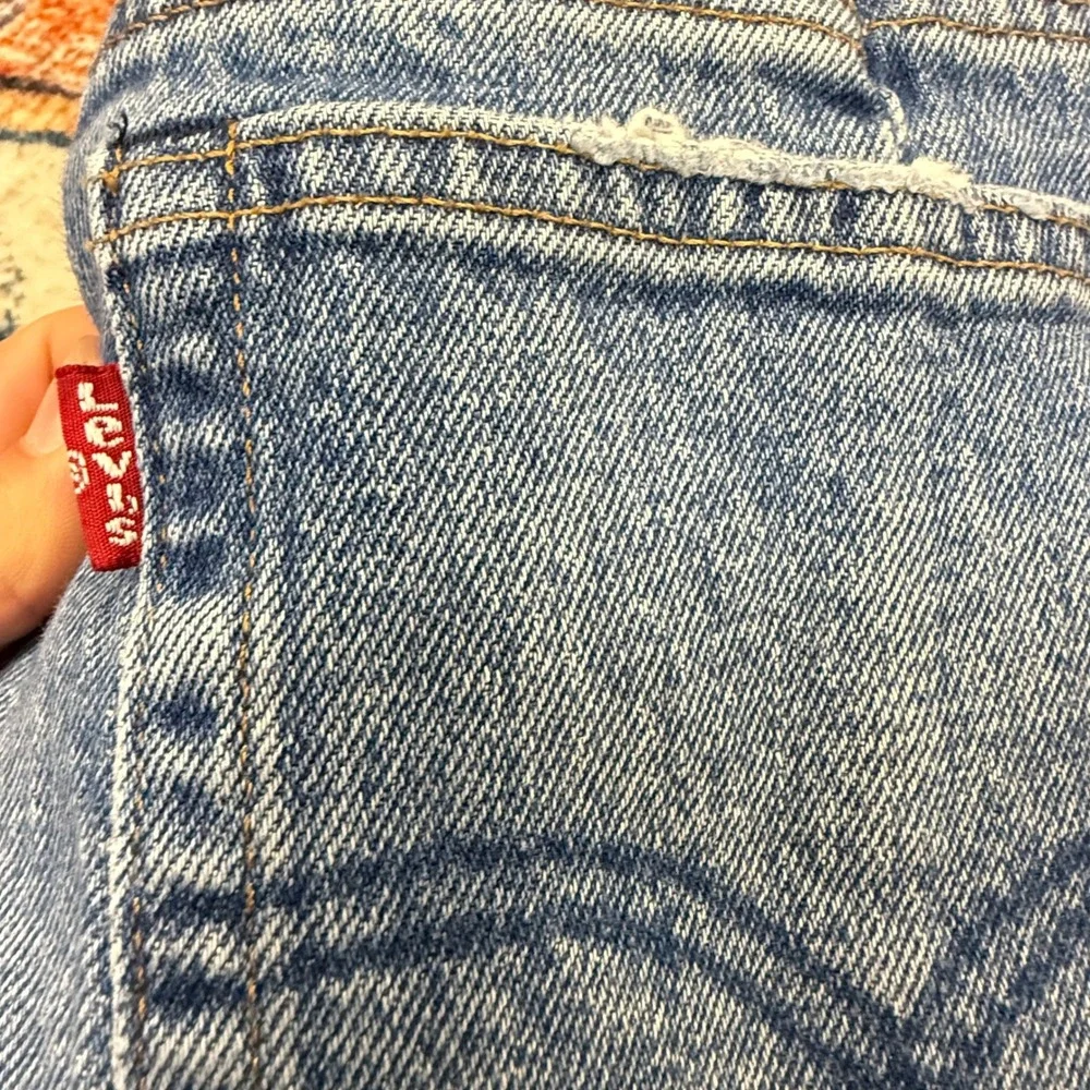Levis Altered 501 Skinny Jeans Medium Wash Distressed High‎ Rise W29 L28